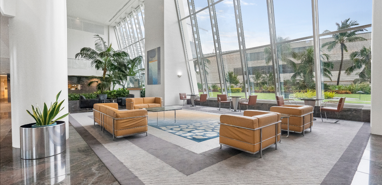 Commercial Space & Store Image